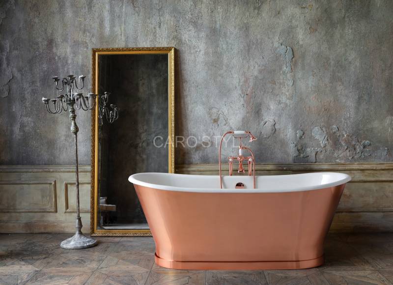 Baignoire ilot en cuivre rose gold design carostyl dans le Var