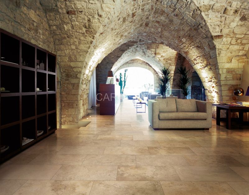 Un style authentique pour vos locaux, bureaux, habitation, carrelage aspect pierre naturelle, près de Toulon 83 Var