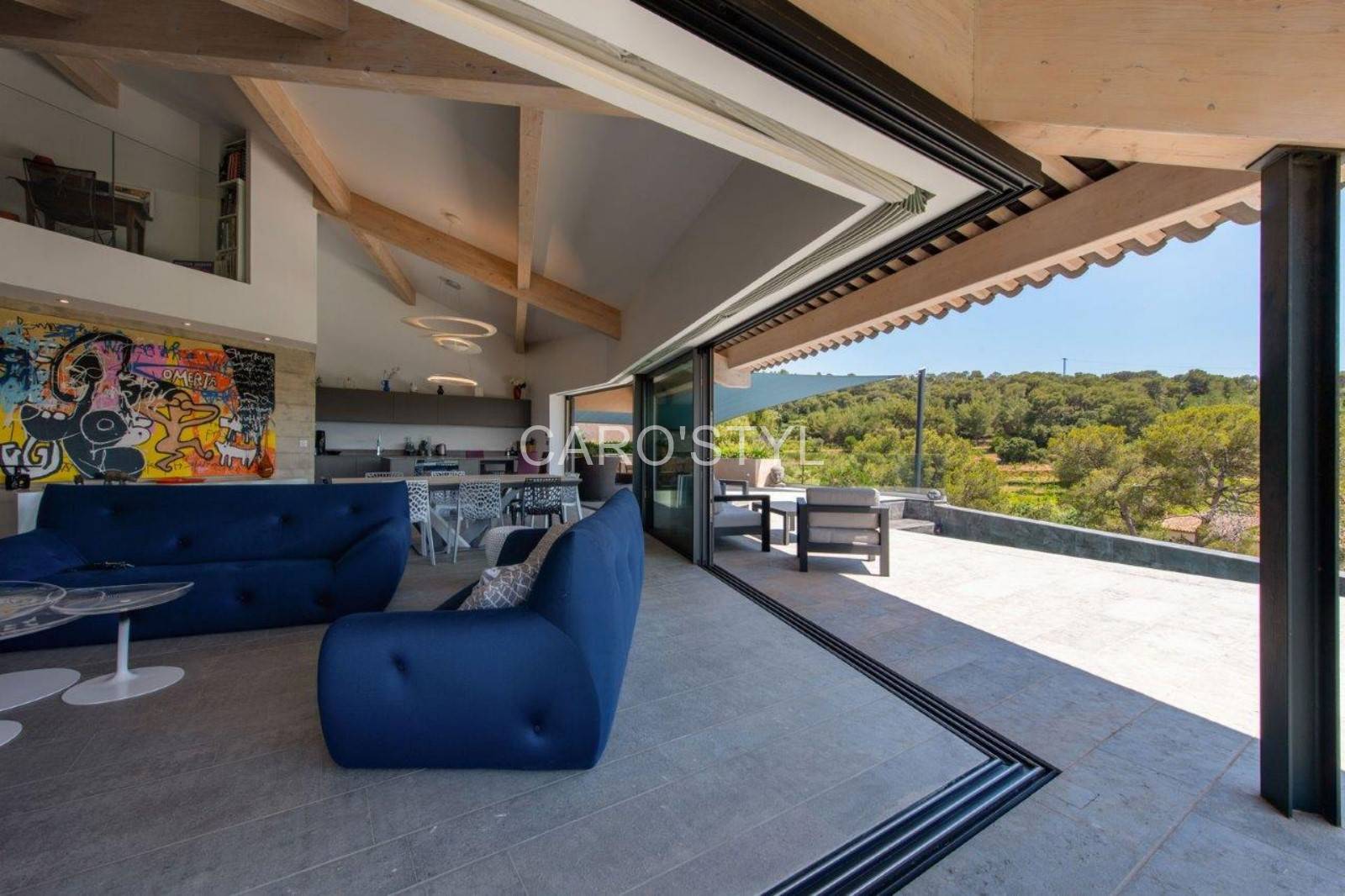 Pierre de cenia grise à St Tropez 