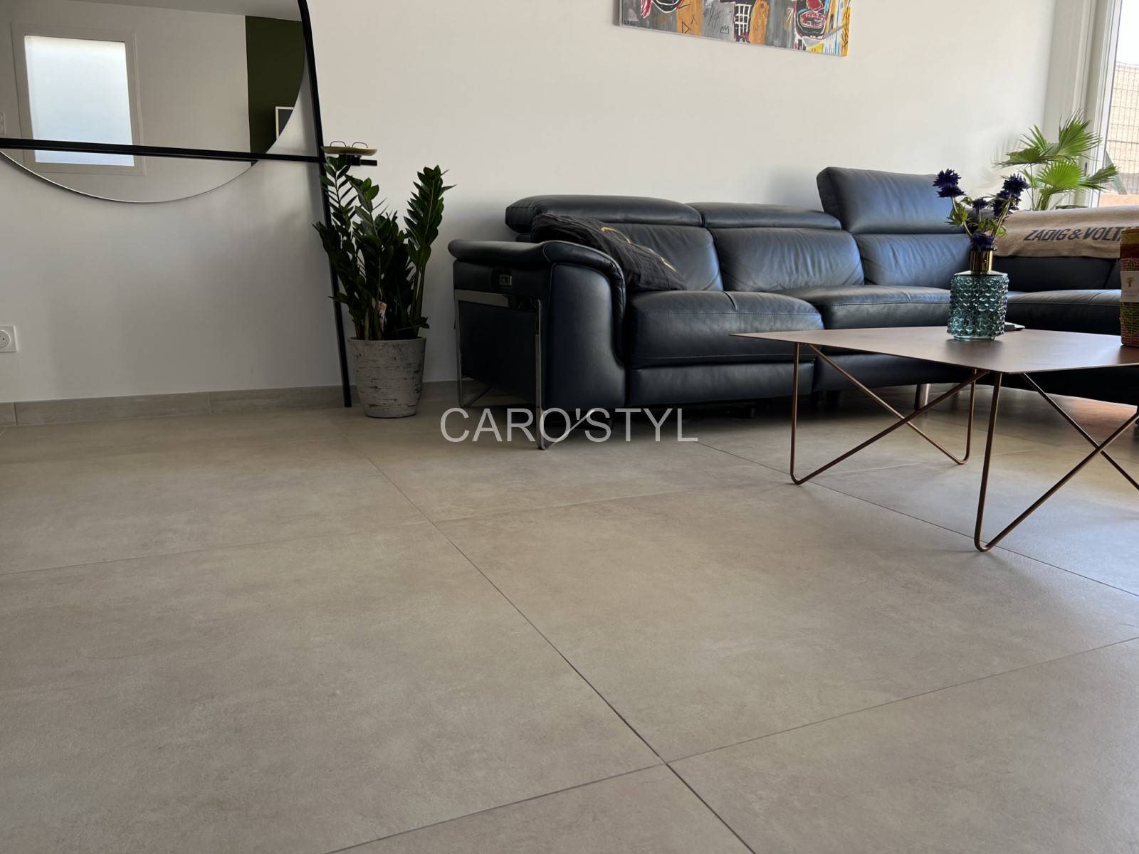 Grands carreaux  en grès cérame beige pour sol intérieur dans le 83