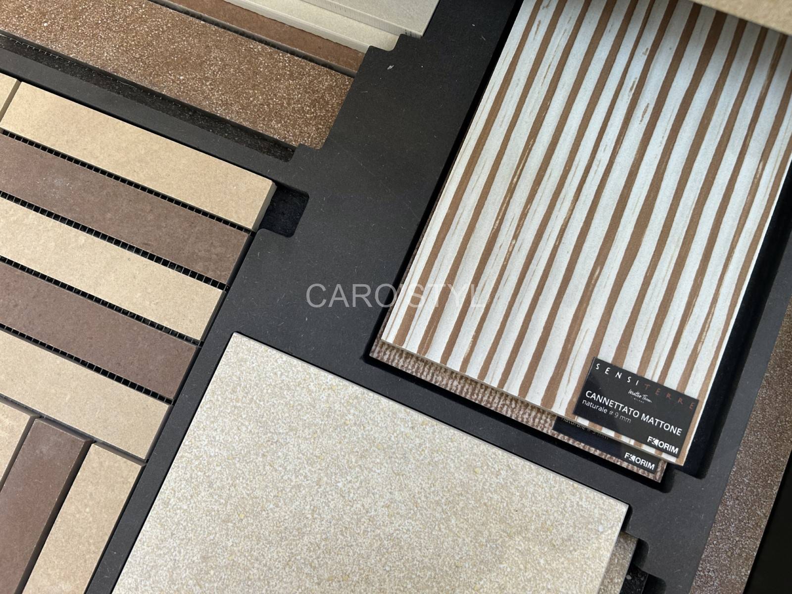 Salle d’eau naturelle à Cassis, carrelage Terra antidérapant, idéal pour zones humides.