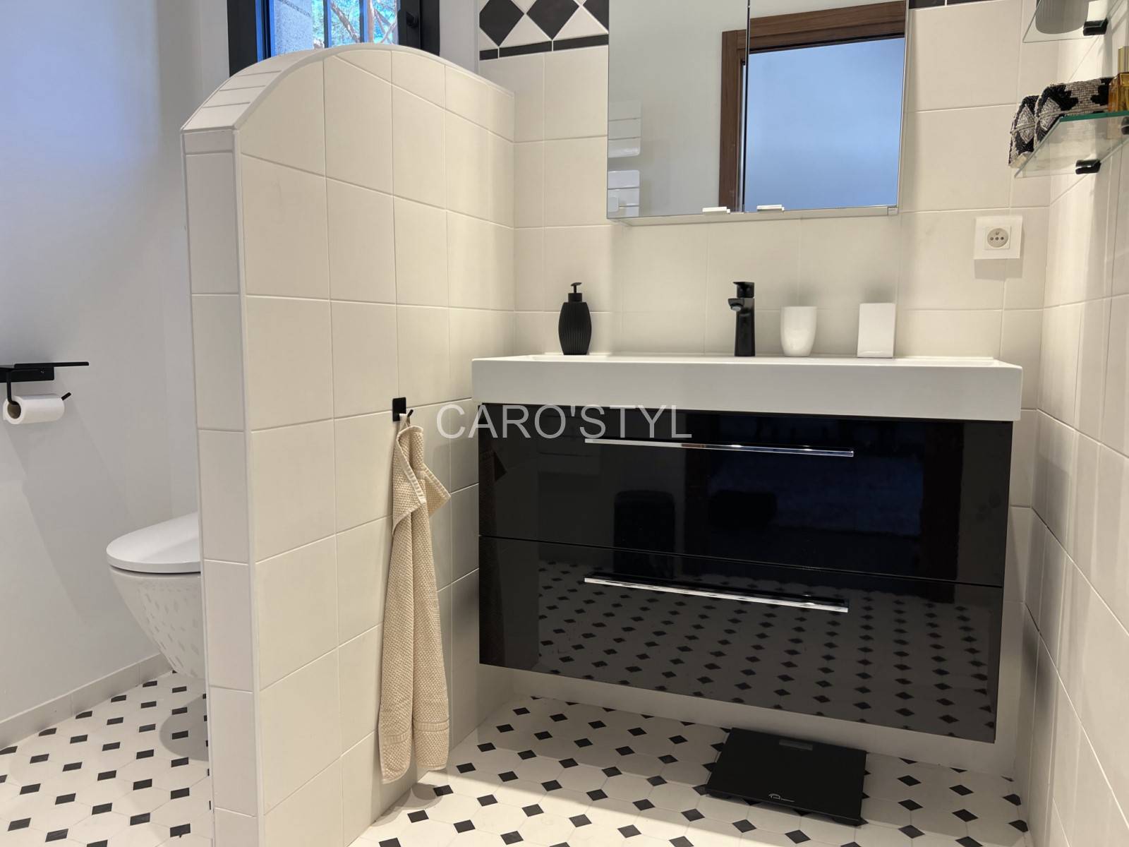 Carrelage cabochon pour salle d'eau dans le Var