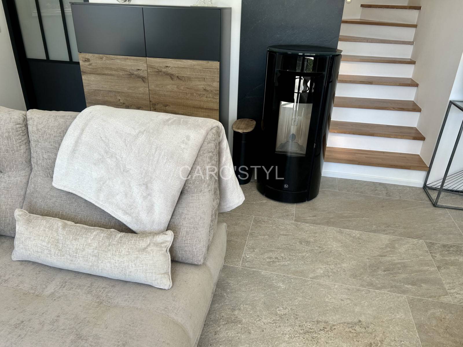 Carrelage gris antidérapant inspirée de la pierre naturelle à Limoges 