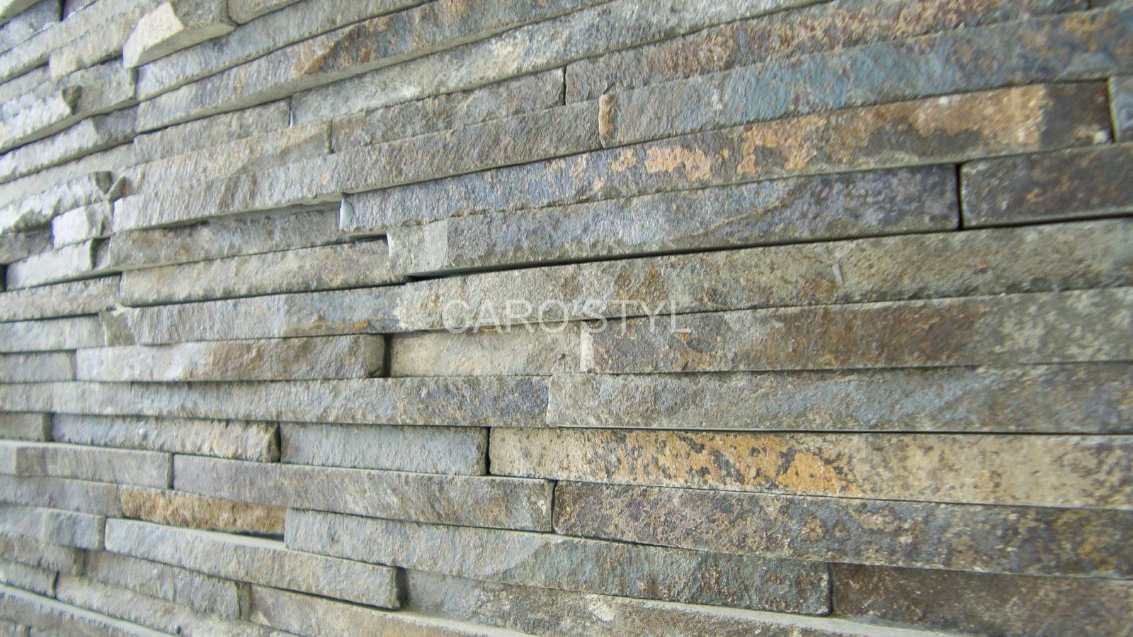 Un mur en pierre Dream Slate, dans une salle de bains contemporaine, à Toulon 83 Var