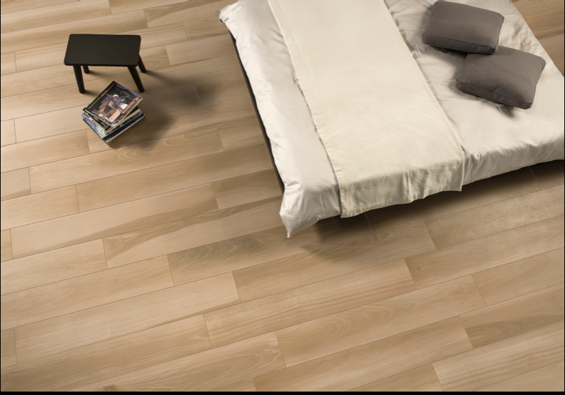 Essence du bois naturel, près de Saint-Tropez 83 Var