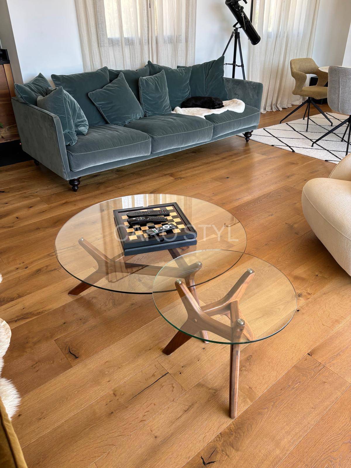 Intérieur contemporain à Marseille avec parquet Cottage 190 Natural Lamett en larges lames.