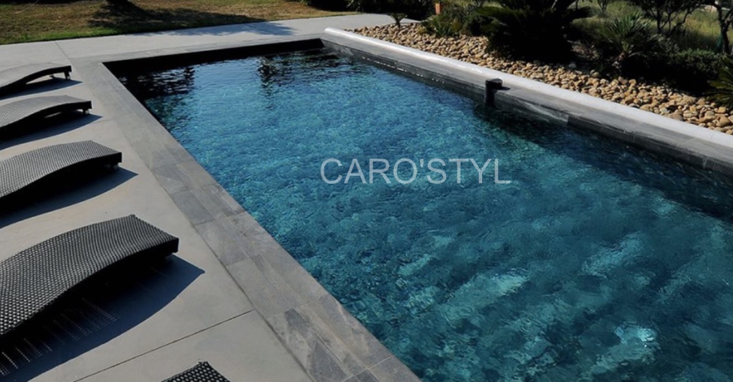 Quelle margelle associer au carrelage d'une piscine? près de Saint-Tropez 83 Var
