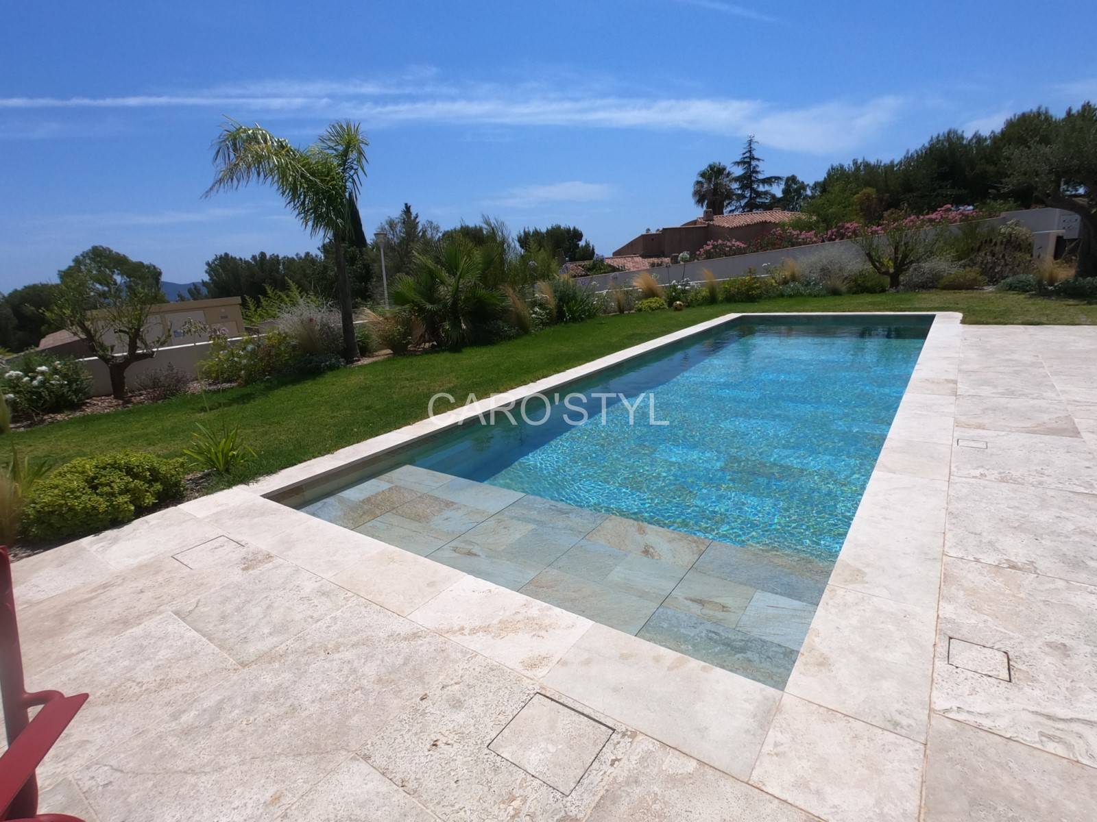 Où trouver le carrelage Sable de Phuket® pour piscine design, à Hyères 83400 Var