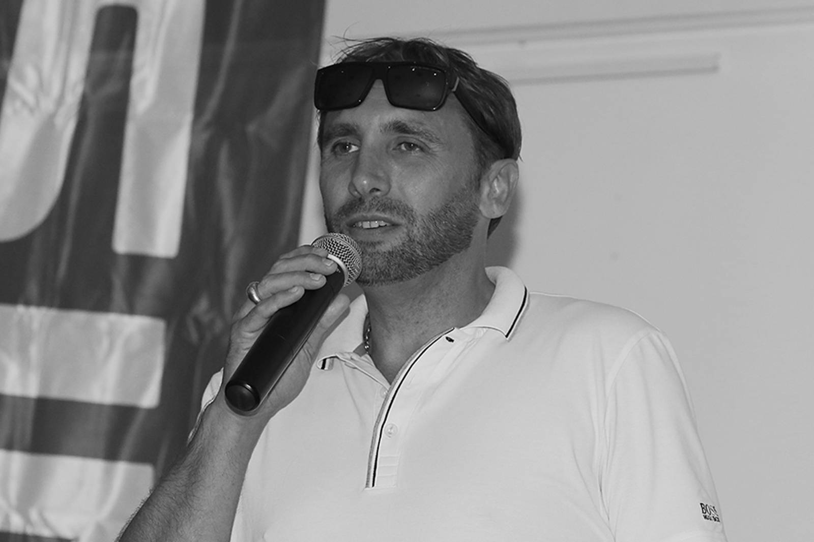 Piscinier Giacomini Carostyl