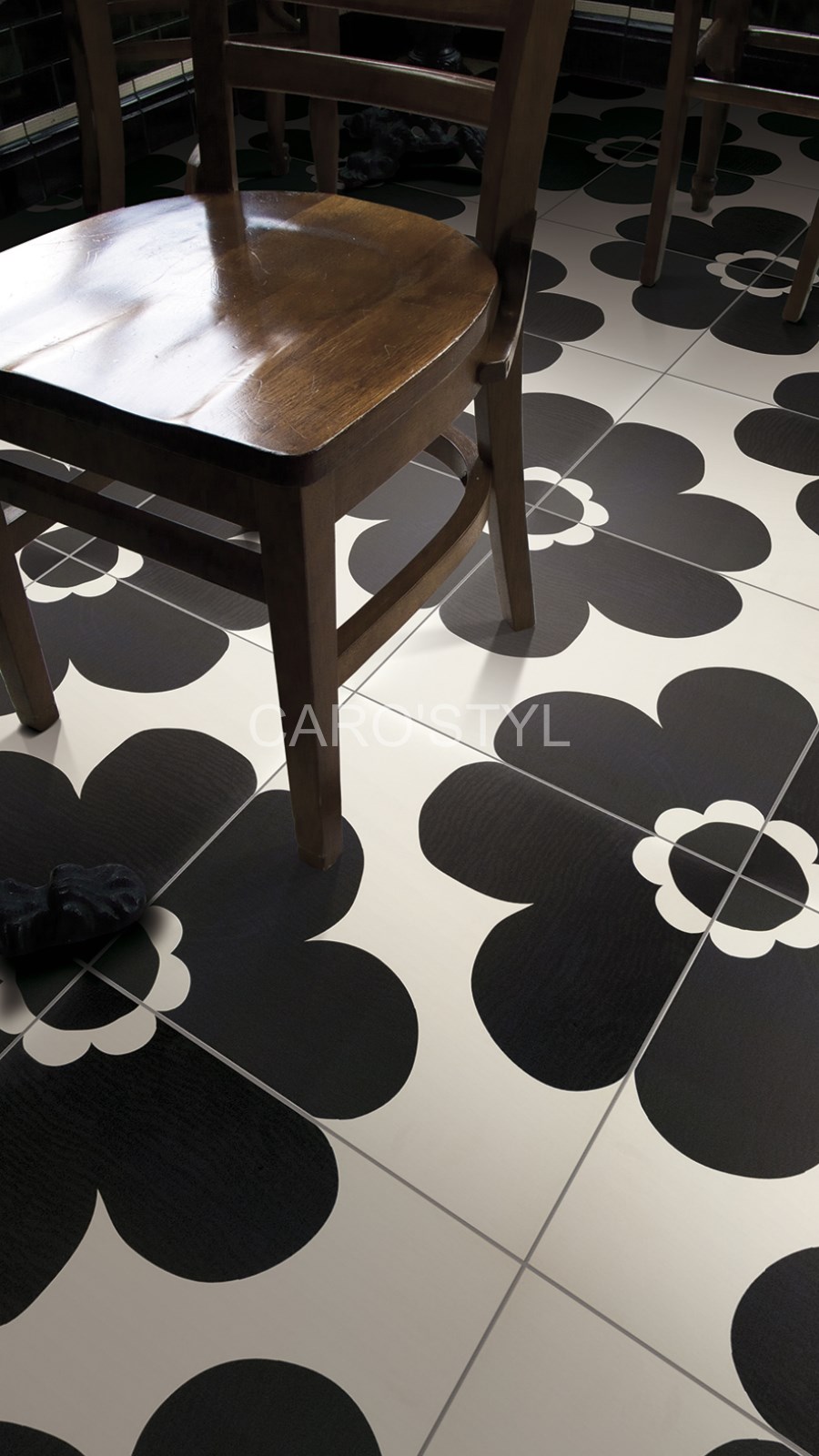 Carrelage fleurs en grès cérame près de Carqueiranne 83 Var