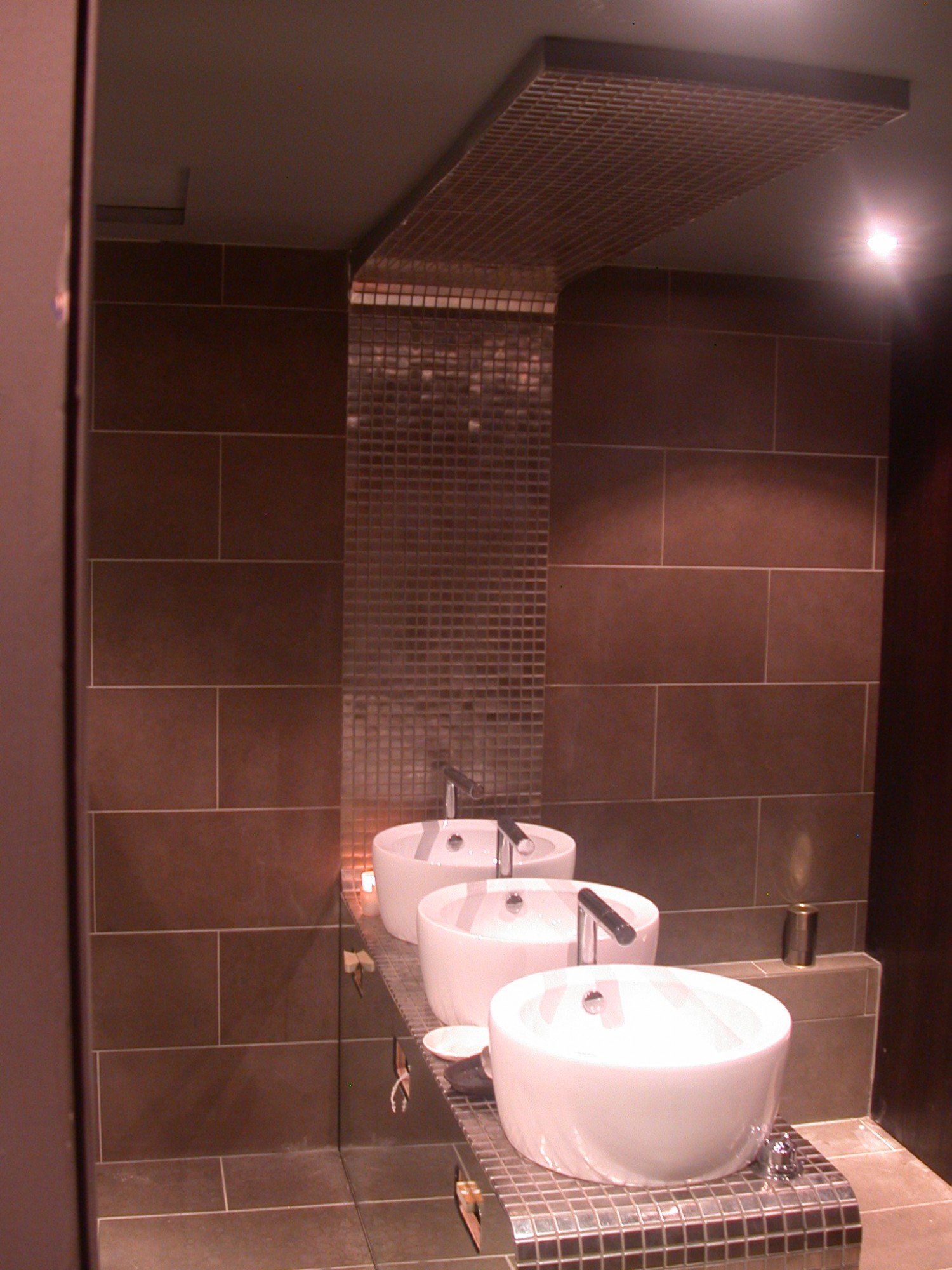 mosaique salle de bain en inox