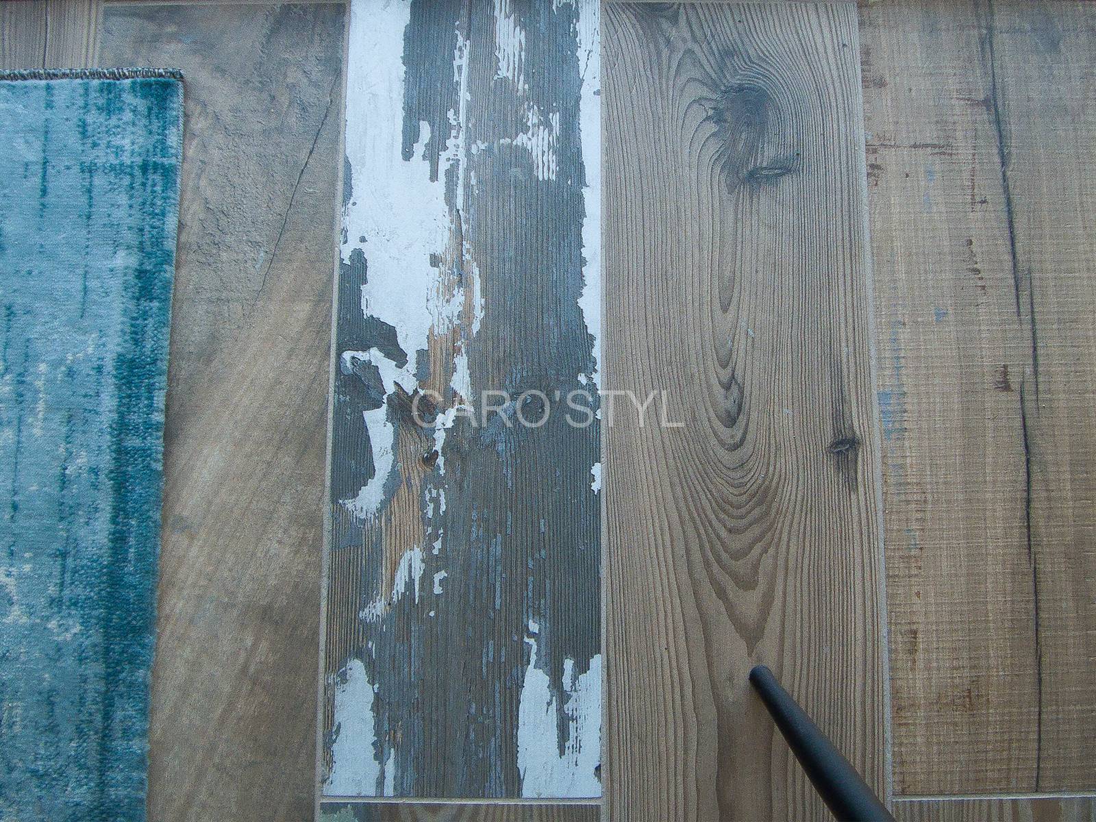 Carrelage effet parquet peint dans le sud