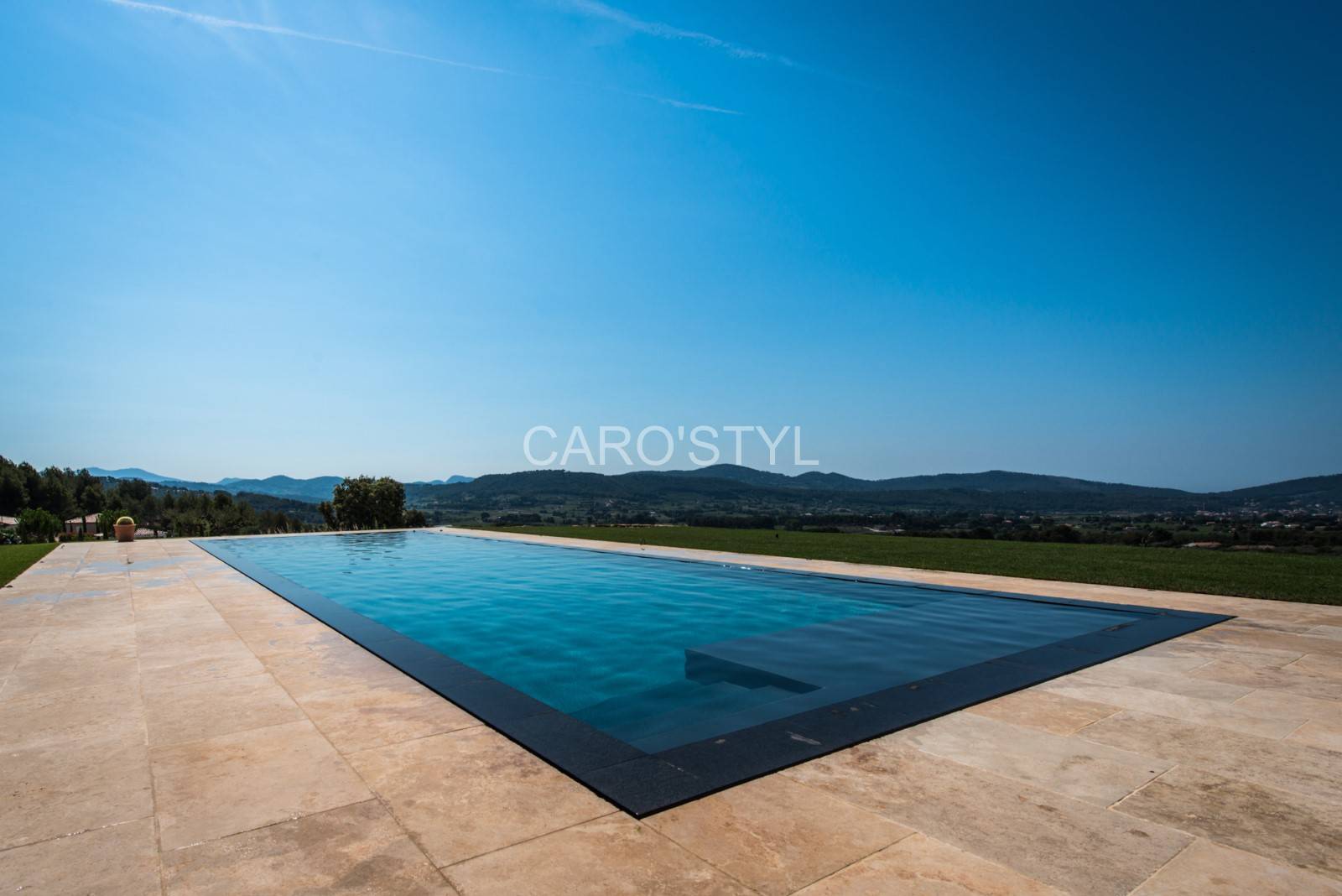 Travertin beige 1er choix 60X90 pour plage de piscine, à Fayence 83 Var