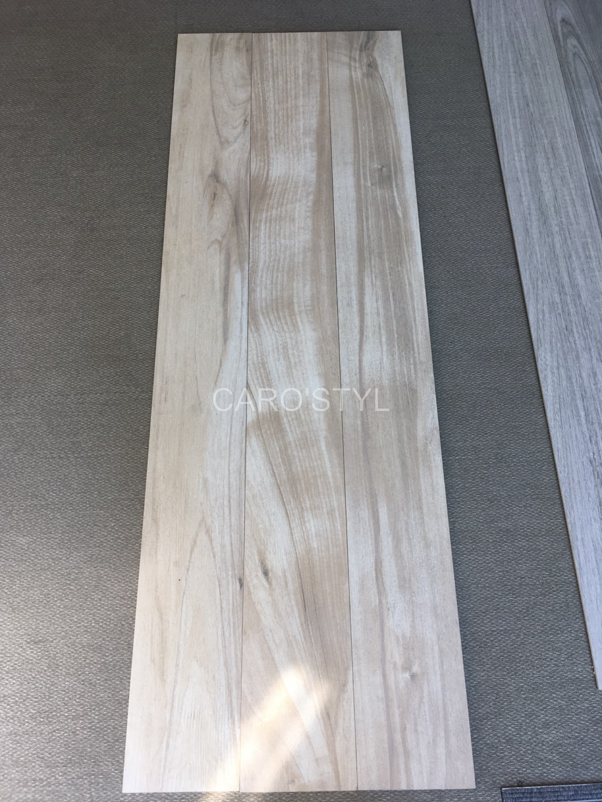 à saisir carrelage effet bois en grès cérame, près de ollioules 83190 var