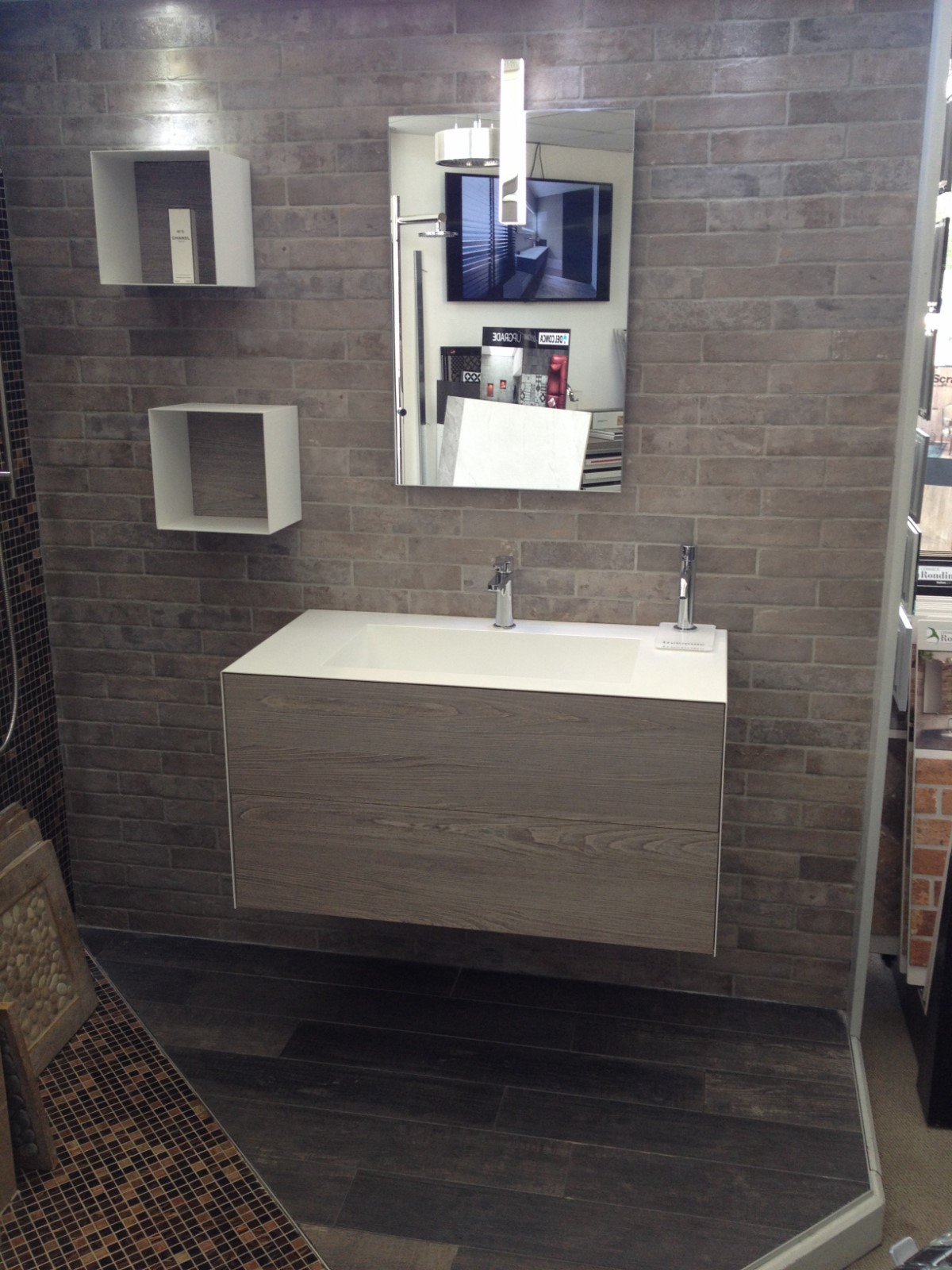 mur de salle de bain en briquettes, à calis 62 pas de calais