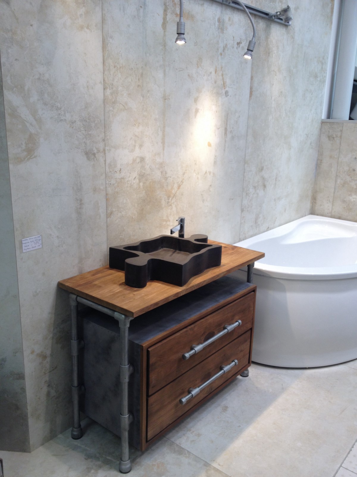 Une salle de bain déco street art, près de hyères 83 var