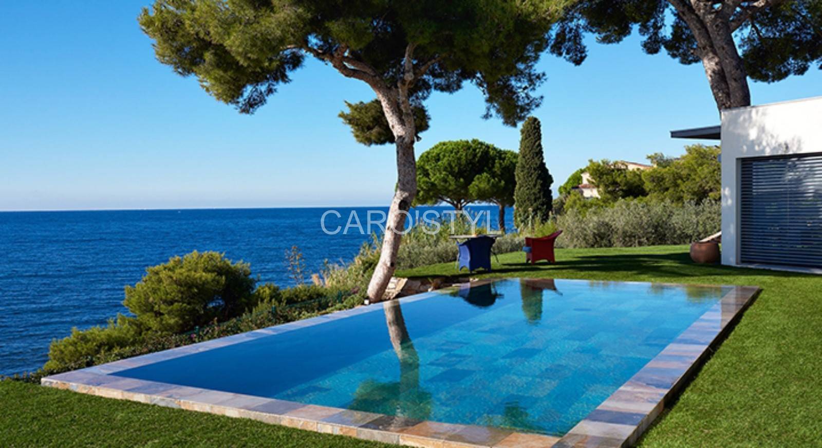 Carrelage  pierre de Bali, à Cogolin 83 Var