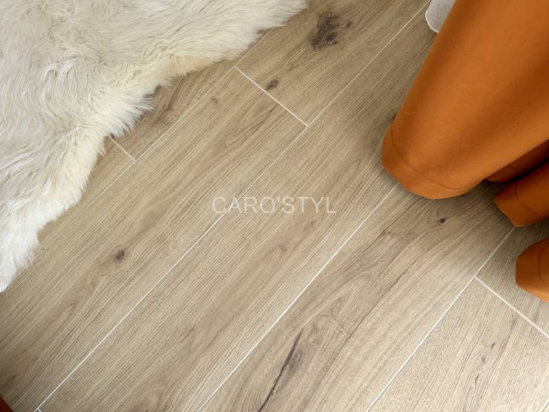 Carrelage en grès cérame imitation parquet qui ne craint pas les tâches à Brest 