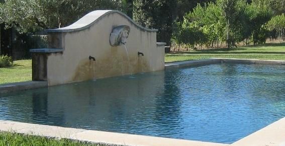 construire sa piscine avec les piscines jacques hugony 83330 le beausset