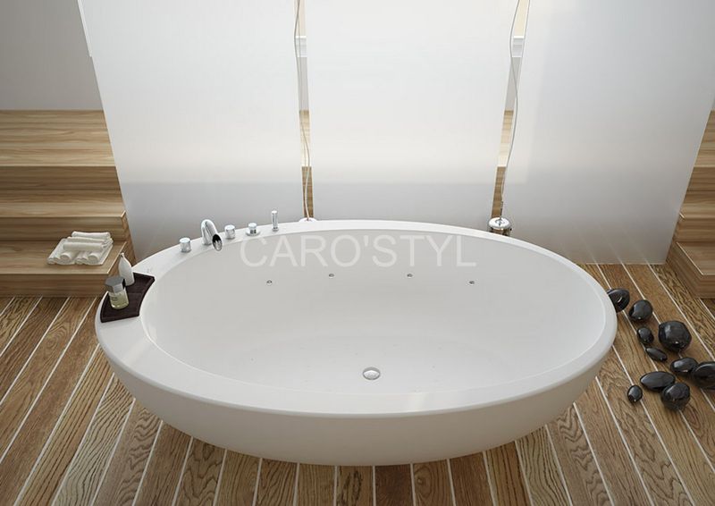 Salle de bains élégante et design avec sa baignoire blanche ovoïde, près de Gémenos 13 Bouches du Rhône